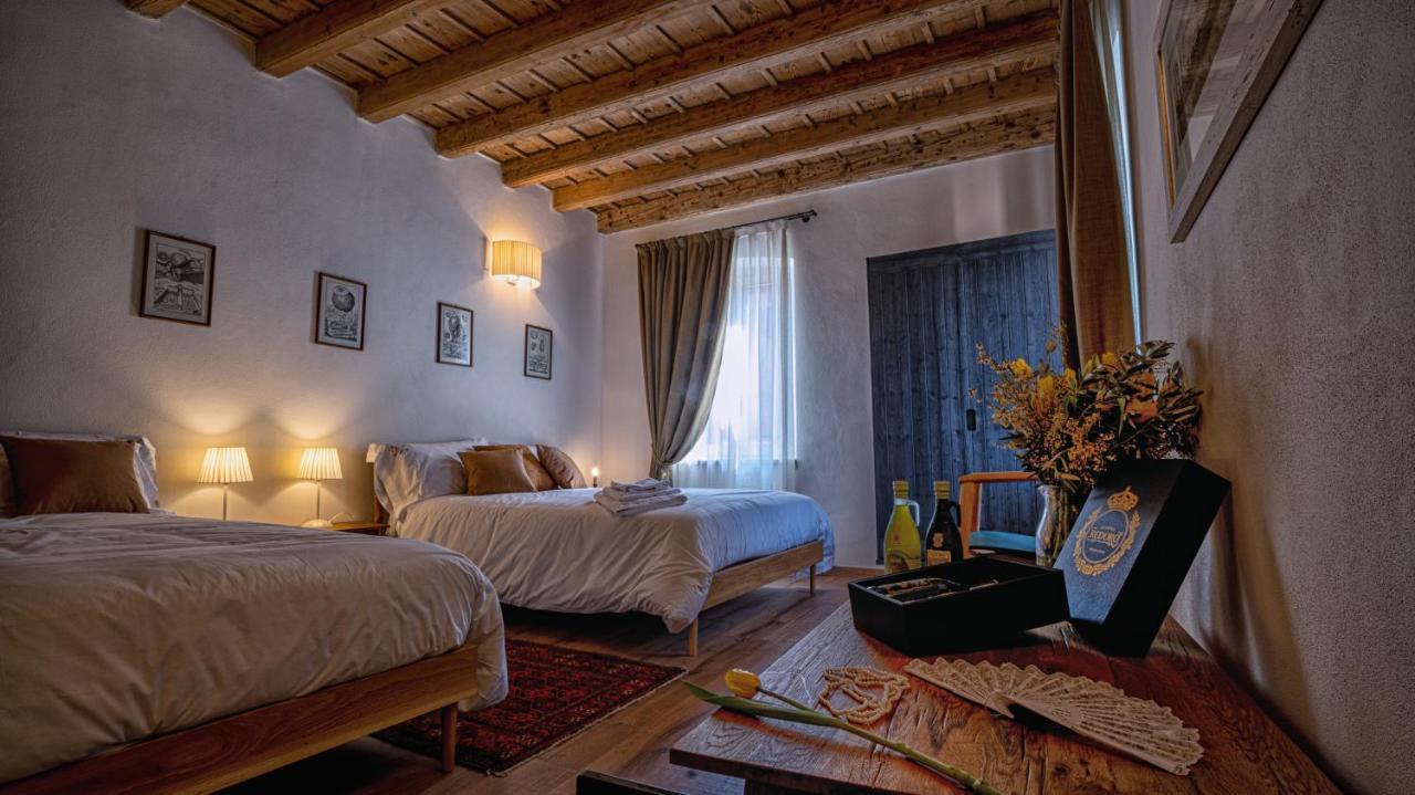 Locanda Dell'Oleificio Mezzane di Sotto Kültér fotó