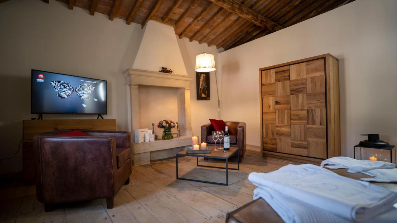 Locanda Dell'Oleificio Mezzane di Sotto Kültér fotó