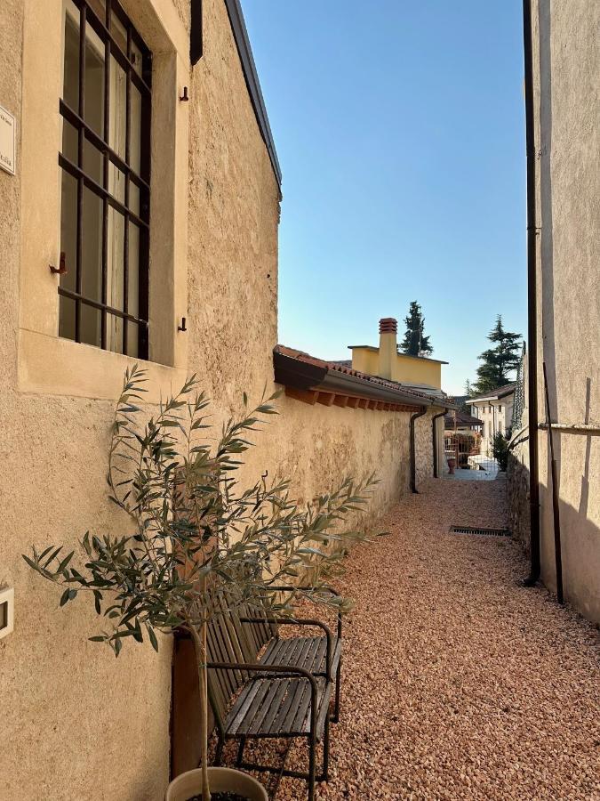 Locanda Dell'Oleificio Mezzane di Sotto Kültér fotó